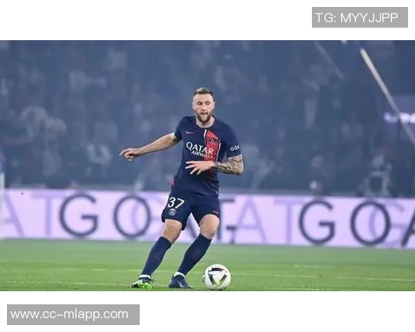 德甲多队关注费内巴切中场希曼斯基冬窗或迎来转会机会